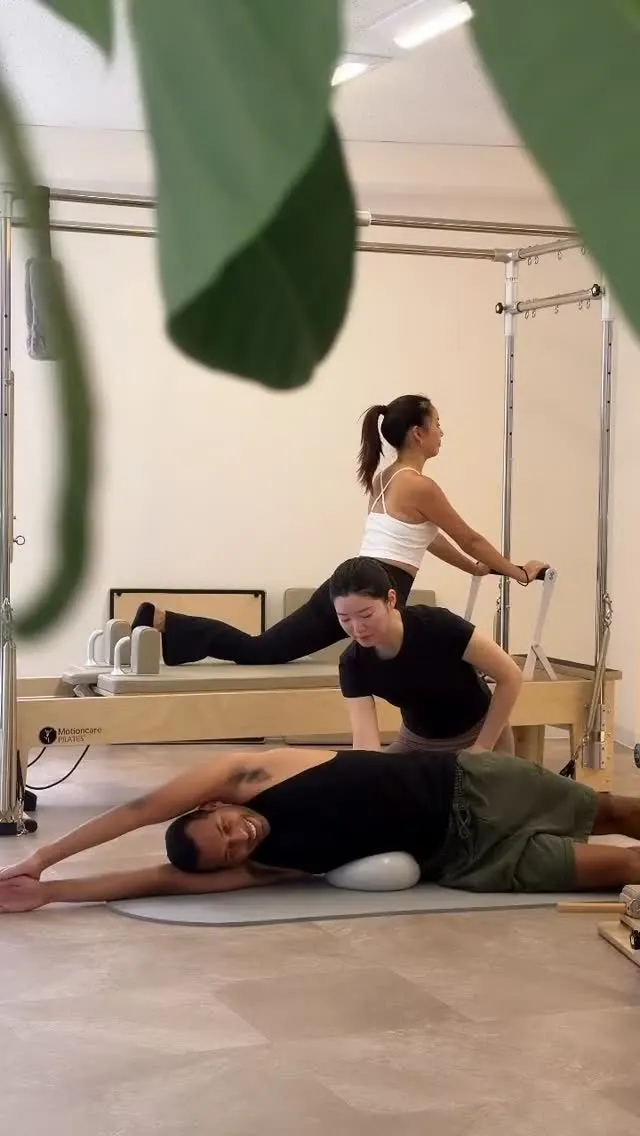 A guided session at the Tokyo studio